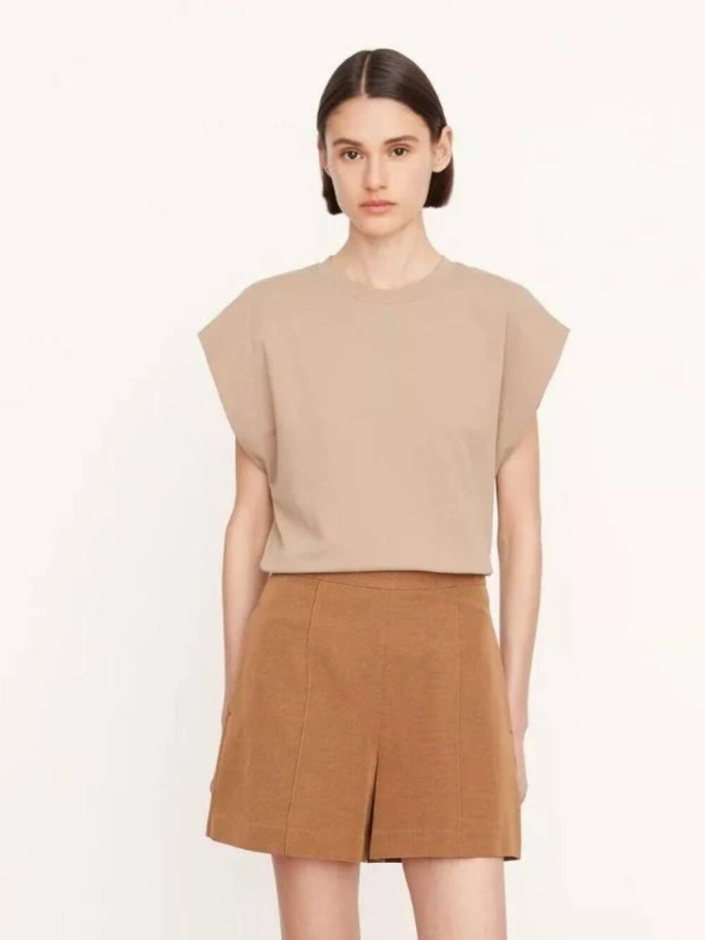 Vince High-Waist Tailored Short Size 2 Amber Chestnut